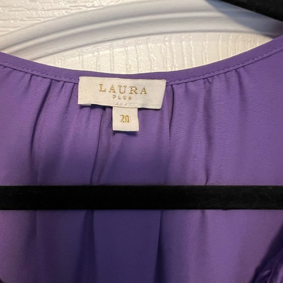 Nwot Laura shirt - Picture 2 of 3